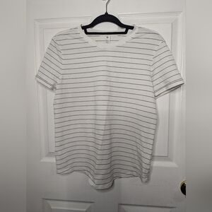 Lululemon Womens Top Love White Black Striped Short Sleeve Size 6 FLAW